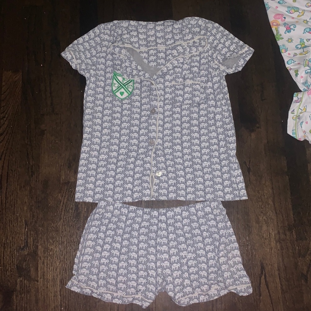 roller rabbit embroidered TOP, size small